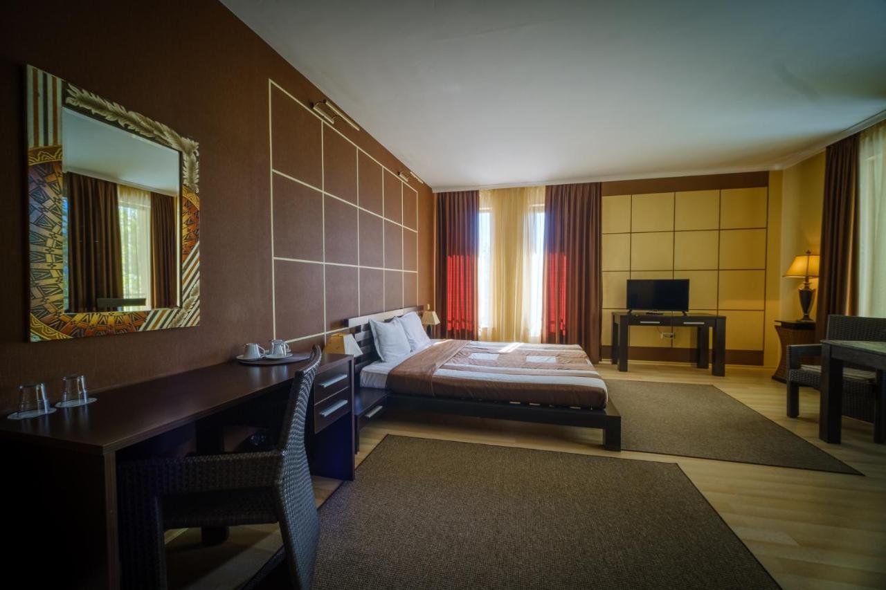 Family Hotel Classic Варна Экстерьер фото