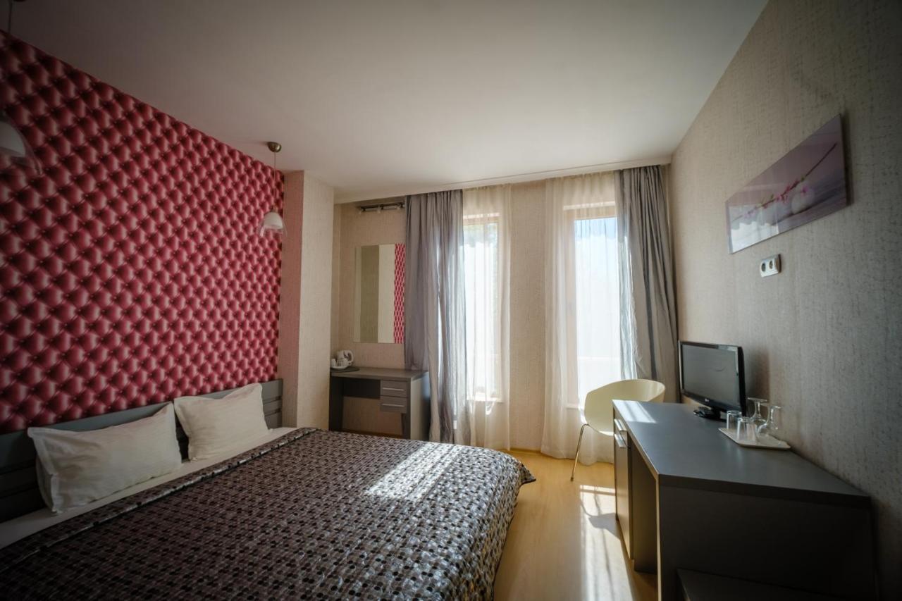Family Hotel Classic Варна Экстерьер фото